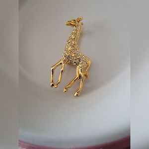 Vintage Giraffe Brooch
